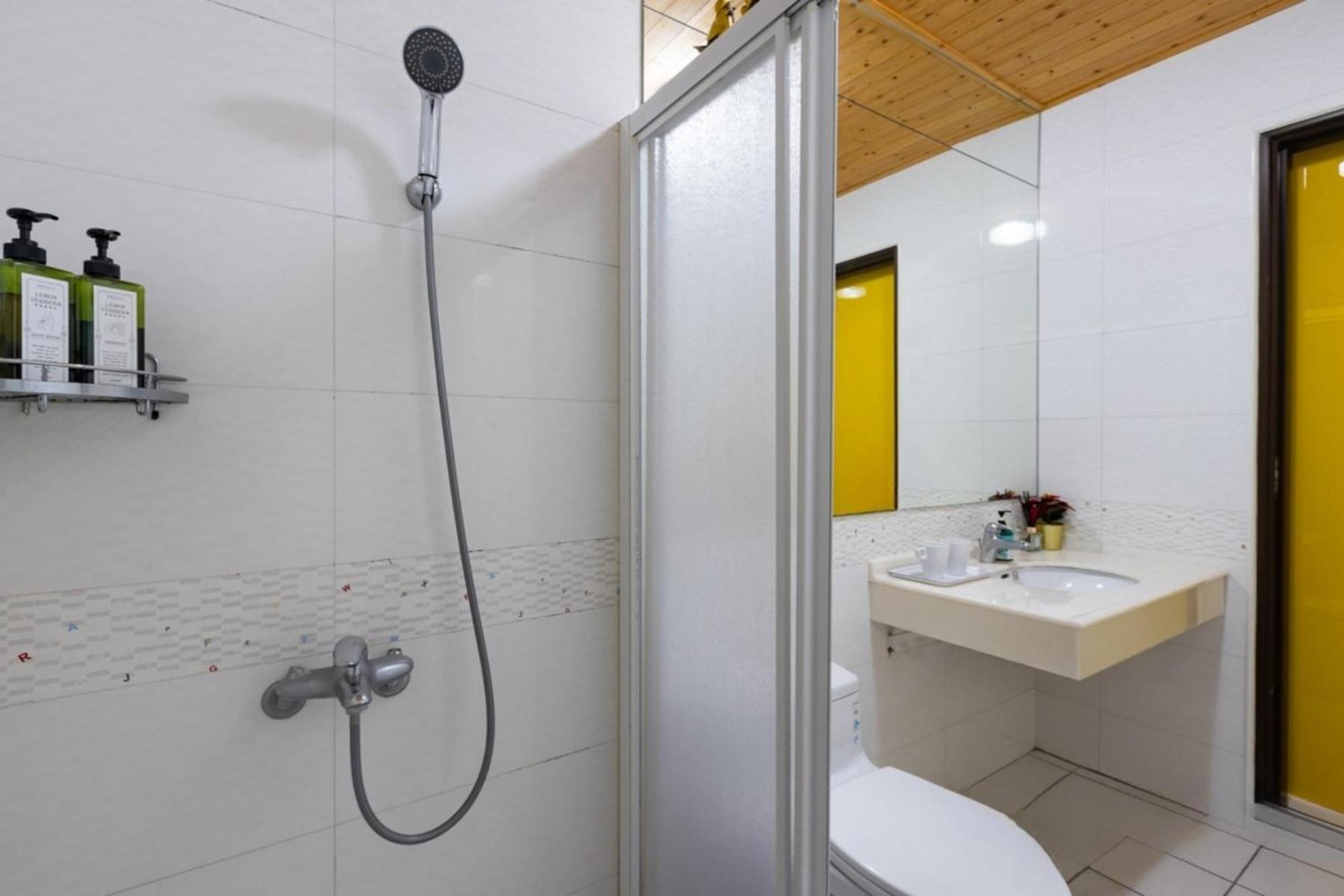 Hi Zebra Travel B&B Dongshan  Exterior photo